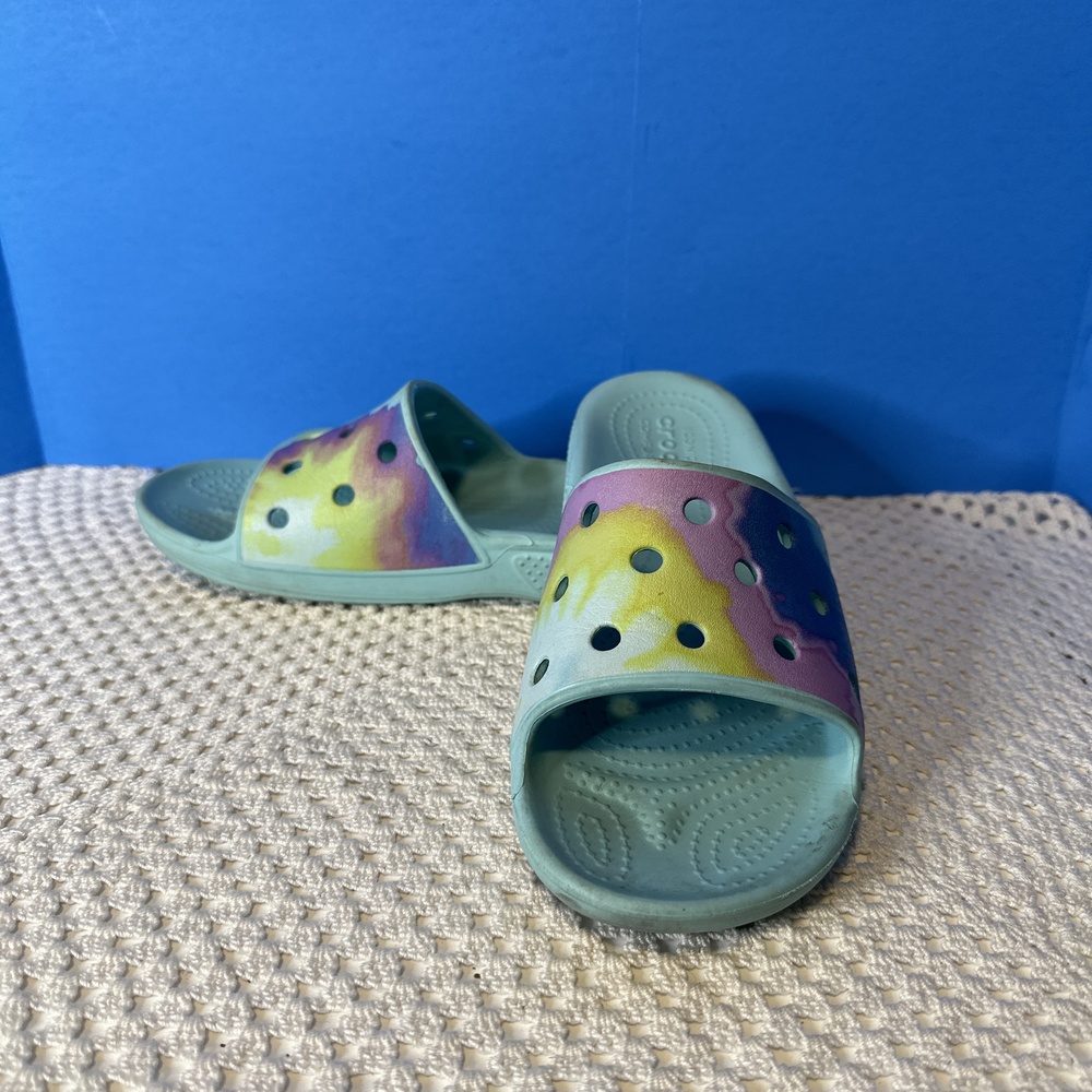 Crocs Classic Iconic Comfort Slides Sandals Pastel Blue Pink Yellow Youth Sz J4